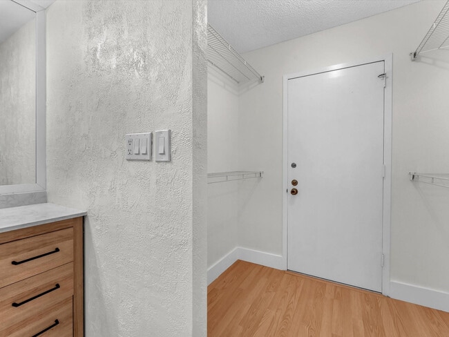 Building Photo - 6901 Environ Blvd