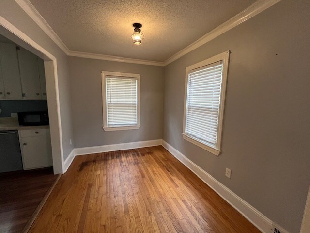 Building Photo - 2318 W Cornwallis Dr