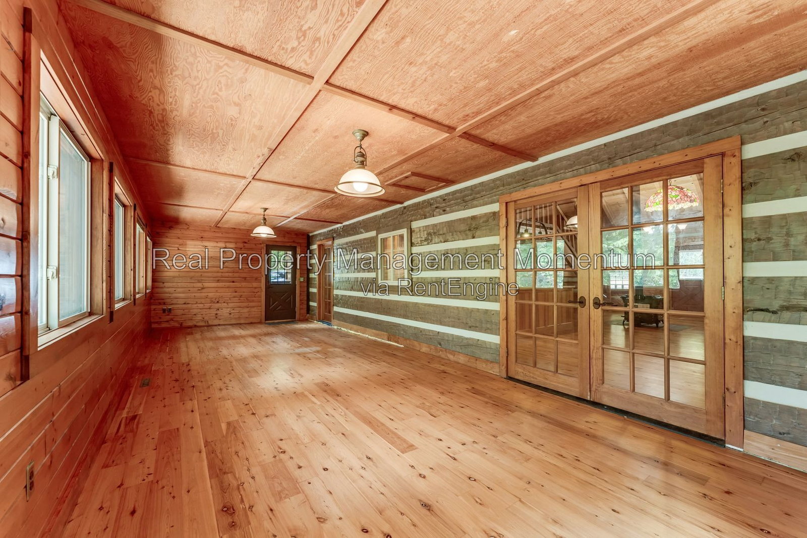 Building Photo - 225 Turkey Creek Rd