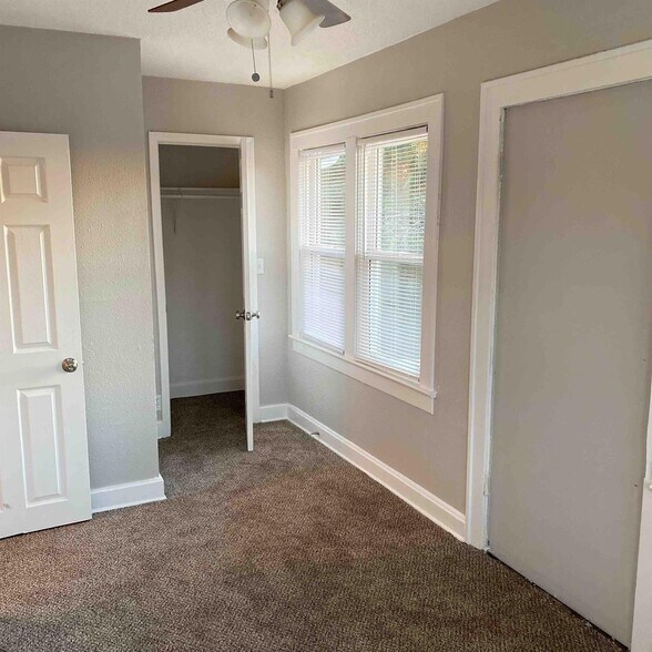 Building Photo - 3447 Bales Ave