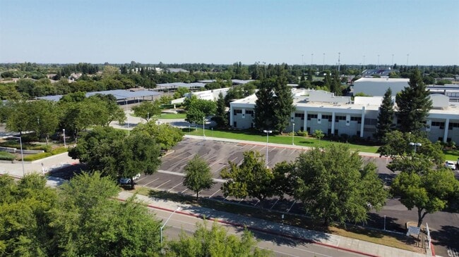 Building Photo - 92 W Barcelona Ln