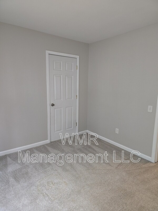 Building Photo - 7434 Stone Mountain Ct