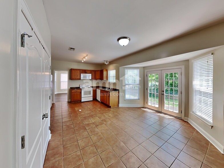 Building Photo - 6728 Autumn Oaks Dr
