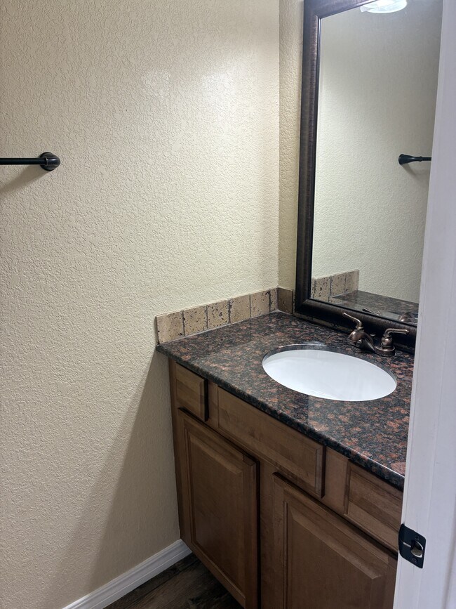 Building Photo - 3511 S 66th St