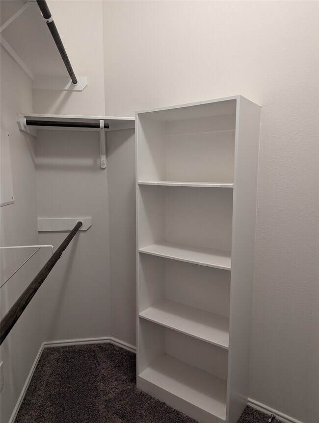 Building Photo - 13319 Lansdown St