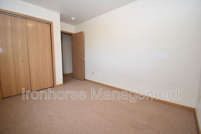 Building Photo - 2471 Wheeler Dr