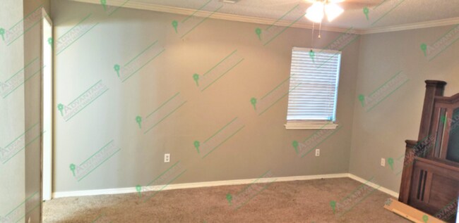 Building Photo - Spacious 3 Bedroom 2 Bath home
