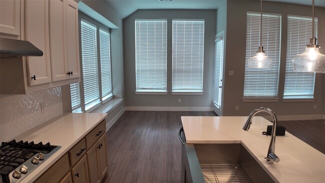 Building Photo - 512 Brockwell Bend