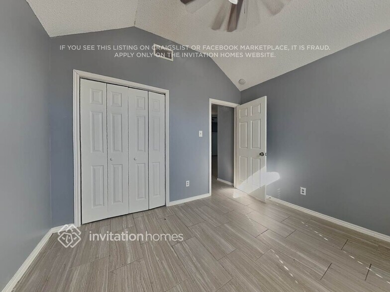 Building Photo - 1936 Ashley Dr