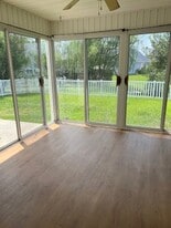 Building Photo - 505 Pennington Loop