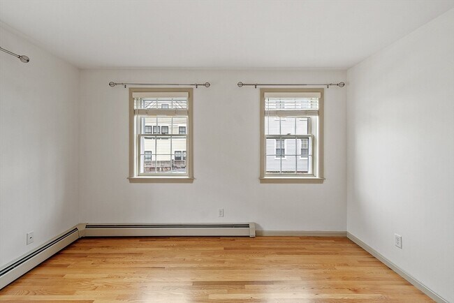 Building Photo - 12 Morse Ct
