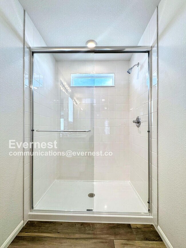 Building Photo - 3858 Riviera Ct