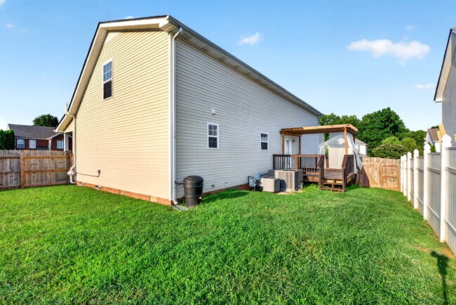 Building Photo - 2824 Sharpie Dr