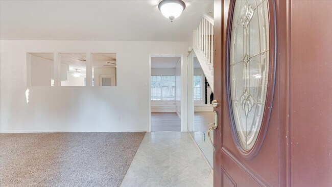 Building Photo - 12702 Ravensway Dr