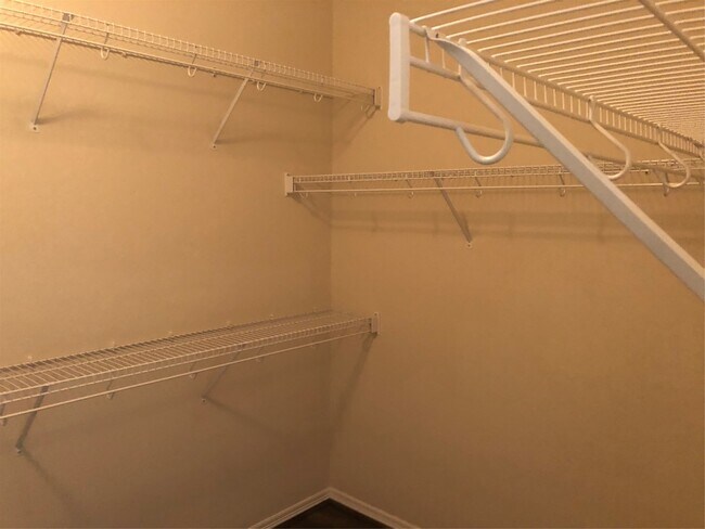 Building Photo - 210 Briar Trace Ln