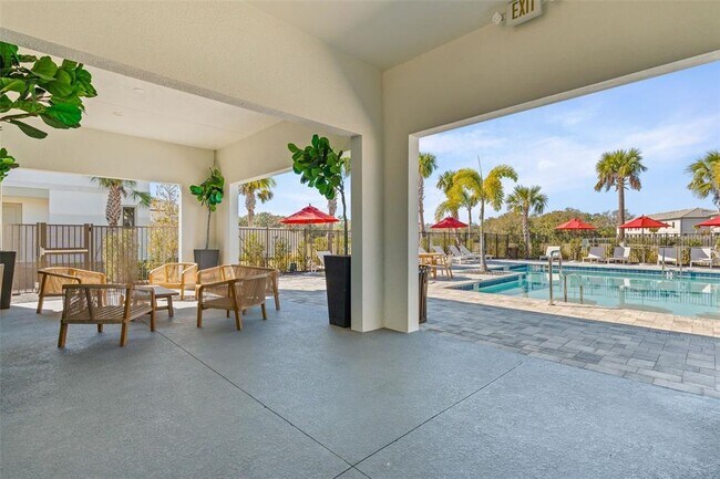 Building Photo - 8058 Gulfstream Ct