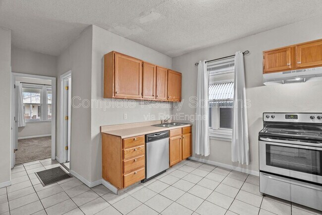 Building Photo - 4152 Wilmington Ave