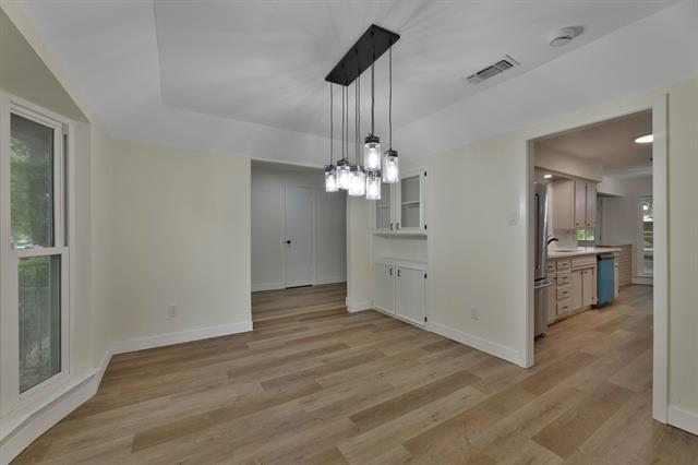 Building Photo - 5622 Woodhollow Dr