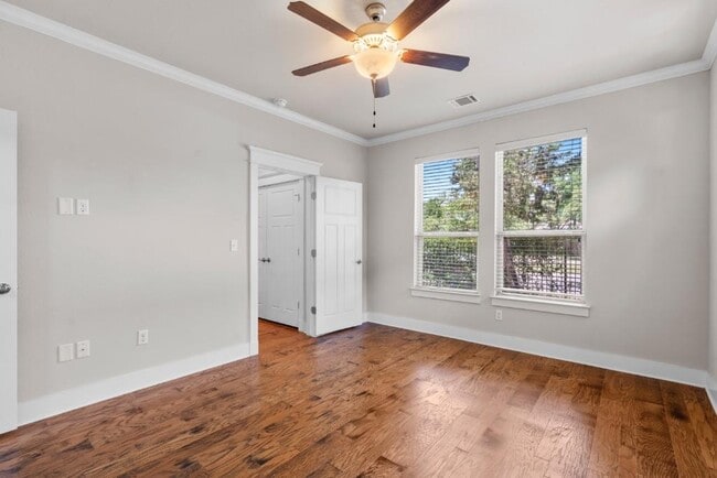 Building Photo - 11229 Avery Station Loop