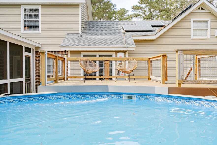 Building Photo - 206 Goldstone Dr