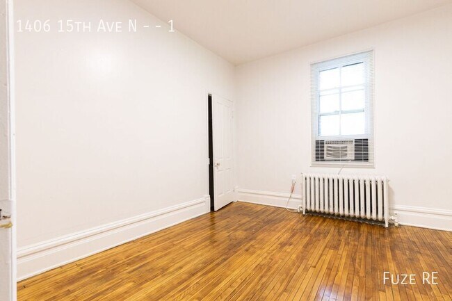 Building Photo - 1406 N 15th Ave