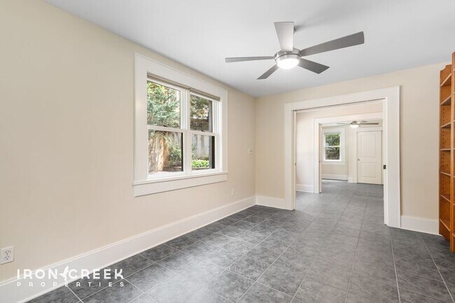 Building Photo - 56 Starnes Ave