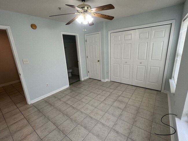 Building Photo - 1-Bedroom, 1-Bath Condo