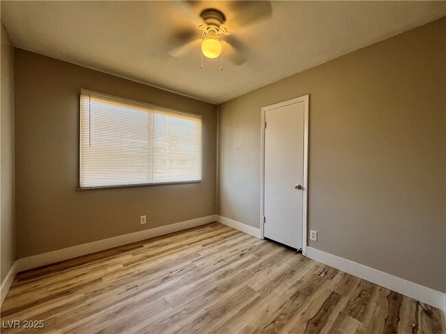 Building Photo - 801 Carpenter Dr