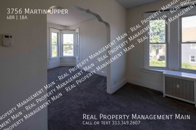 Building Photo - 3756 Martin St
