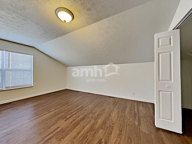 Building Photo - 2498 Port Kembla Dr
