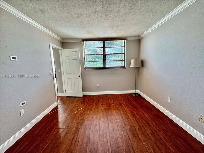 Building Photo - 3610 SW 114th Ave