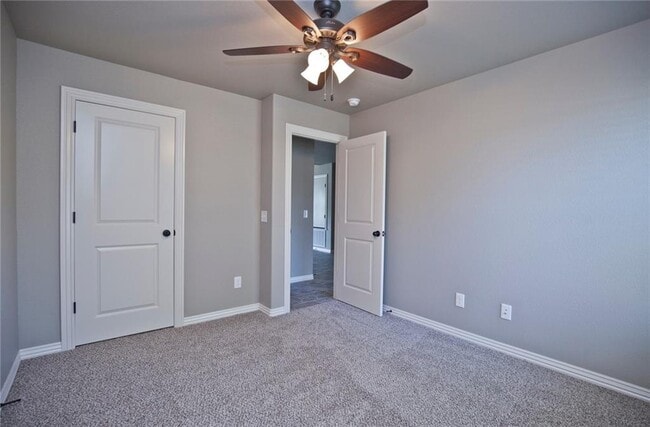 Building Photo - 310-D Commercial St