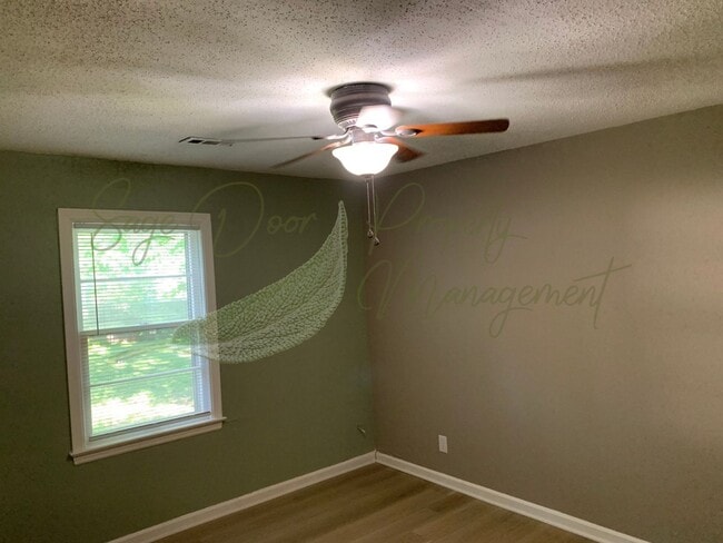 Building Photo - DESIRABLE RAYTOWN LOCATION!!!