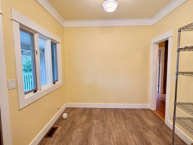 Building Photo - ROJAS