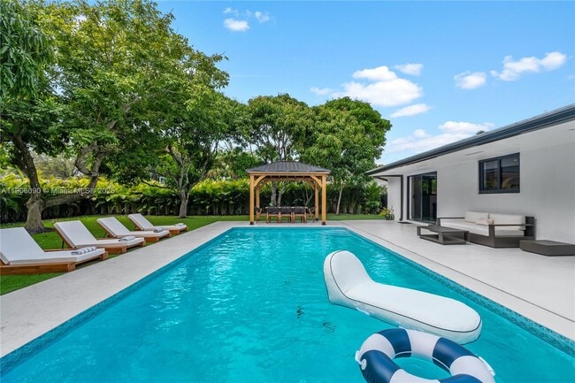 Building Photo - 9600 SW 147th St