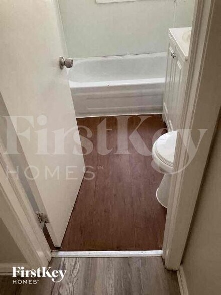 Building Photo - 16865 Bulger Ave