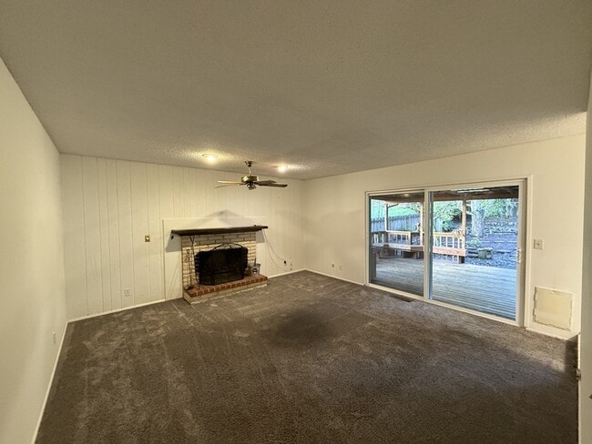 Building Photo - 2134 NW Watters St