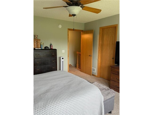 Building Photo - 12117 Yancy St NE