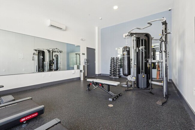 Building Photo - 276 Reock St