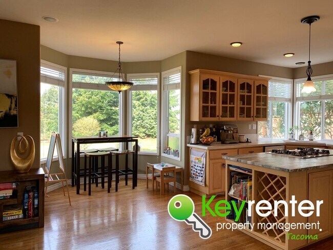 Building Photo - Luxurious House in North East Tacoma!!