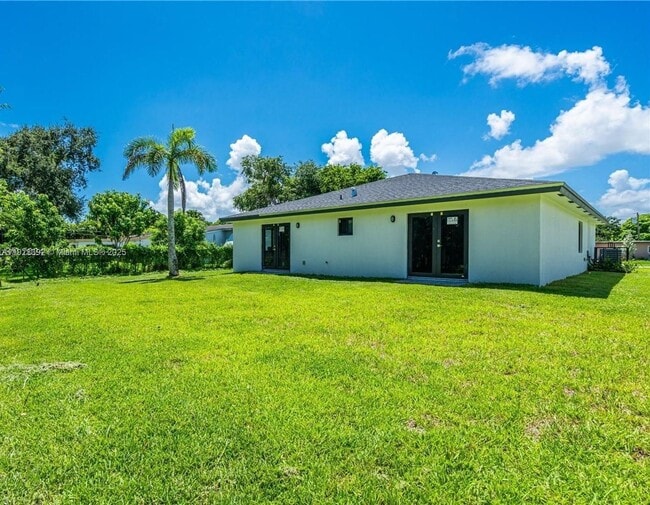 Building Photo - 152 NW 18th St