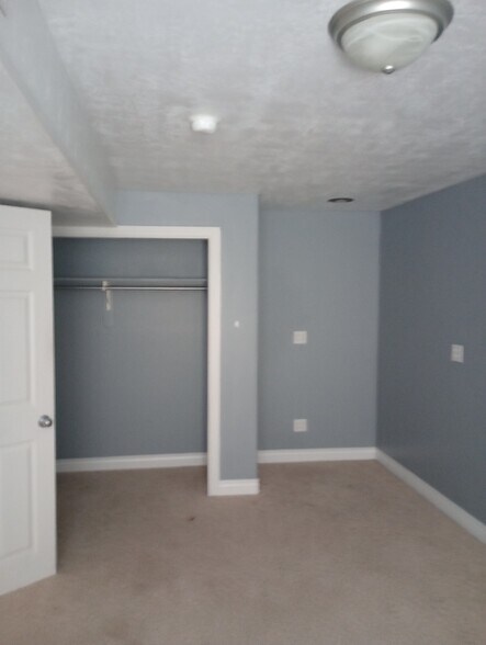 Building Photo - 3461 Jupiter Hills Dr