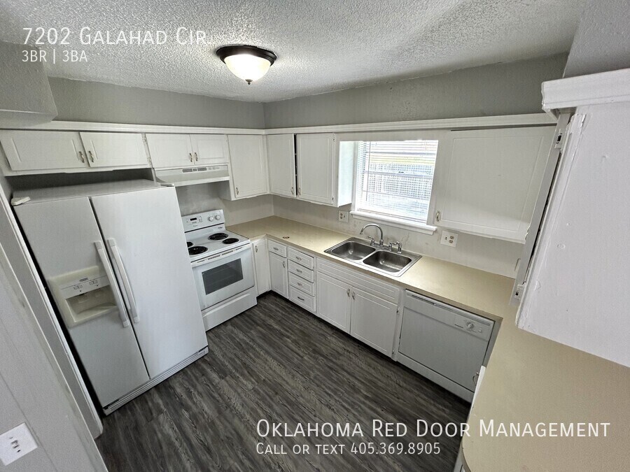 Building Photo - 7202 Galahad Cir