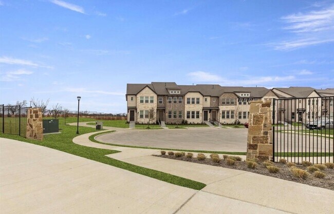 Building Photo - 1064 Old Rosebud Dr