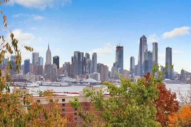 Building Photo - 32 46th St