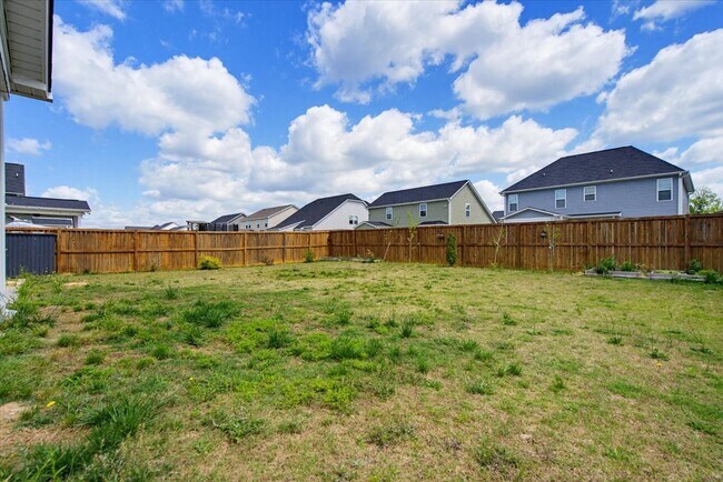 Building Photo - 1717 Stackhouse Dr