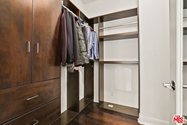 Building Photo - 11507 Verona Dr