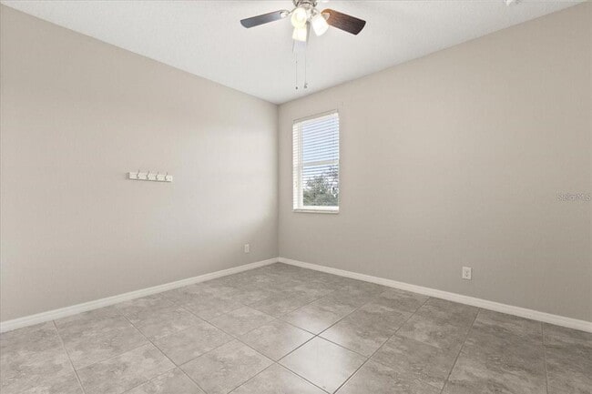 Building Photo - 1046 Grand Hilltop Dr