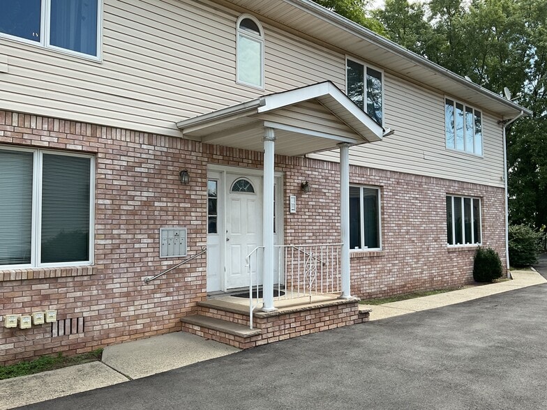 Building Photo - 18 Harrison St