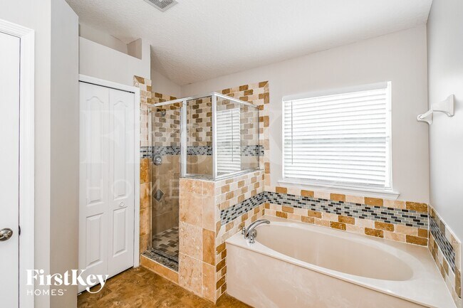 Building Photo - 408 Spring Ridge Ct